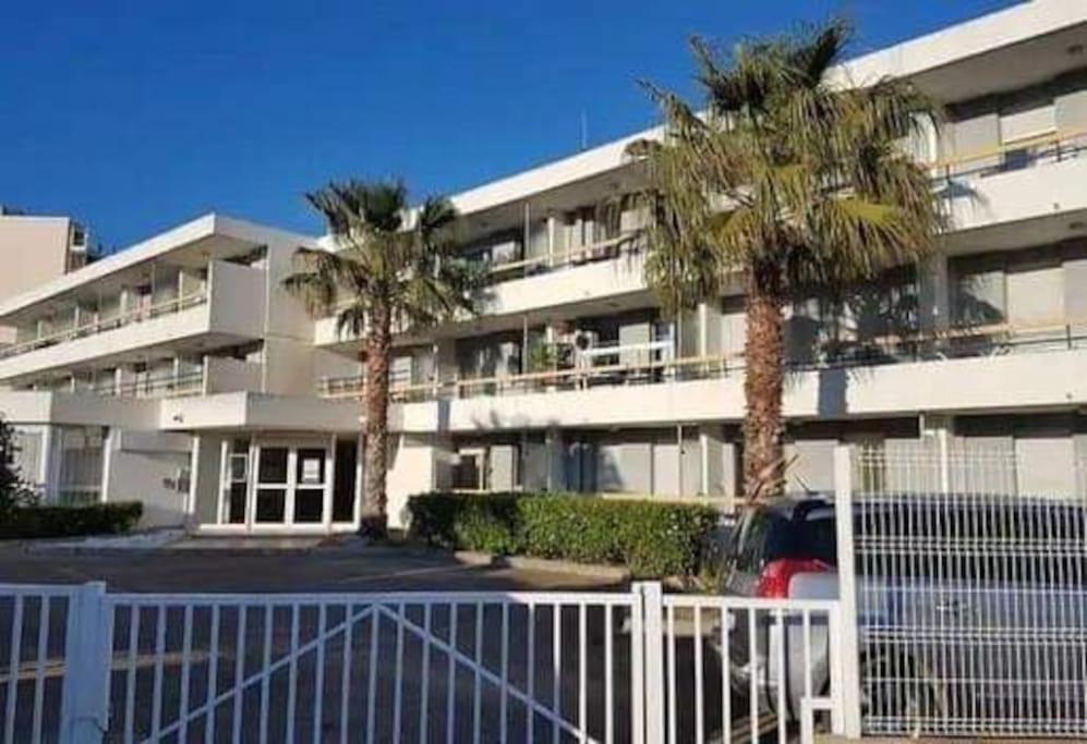 100 M De La Plage - Les Cigales De Mer - Studio Cabine - Parking Le Grau-du-Roi Buitenkant foto