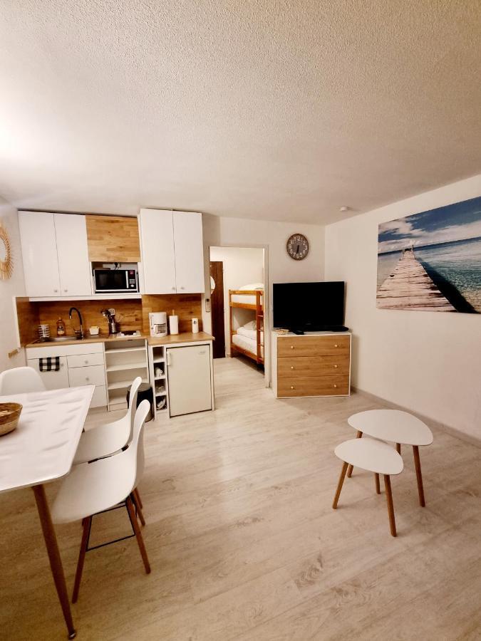 100 M De La Plage - Les Cigales De Mer - Studio Cabine - Parking Le Grau-du-Roi Buitenkant foto