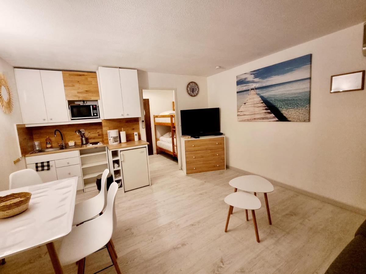 100 M De La Plage - Les Cigales De Mer - Studio Cabine - Parking Le Grau-du-Roi Buitenkant foto
